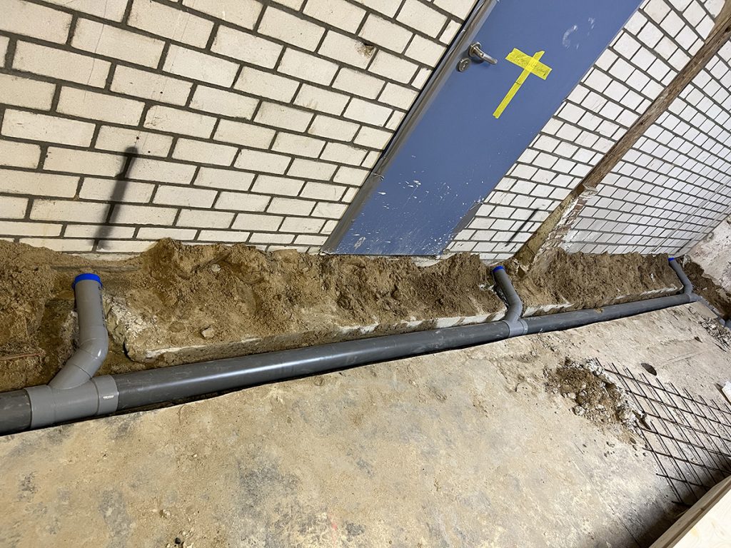 Dierenkliniek Tiel-Drumpt: Een maand onderweg in de verbouwing van de dierenkliniek: uitbreiding riolering