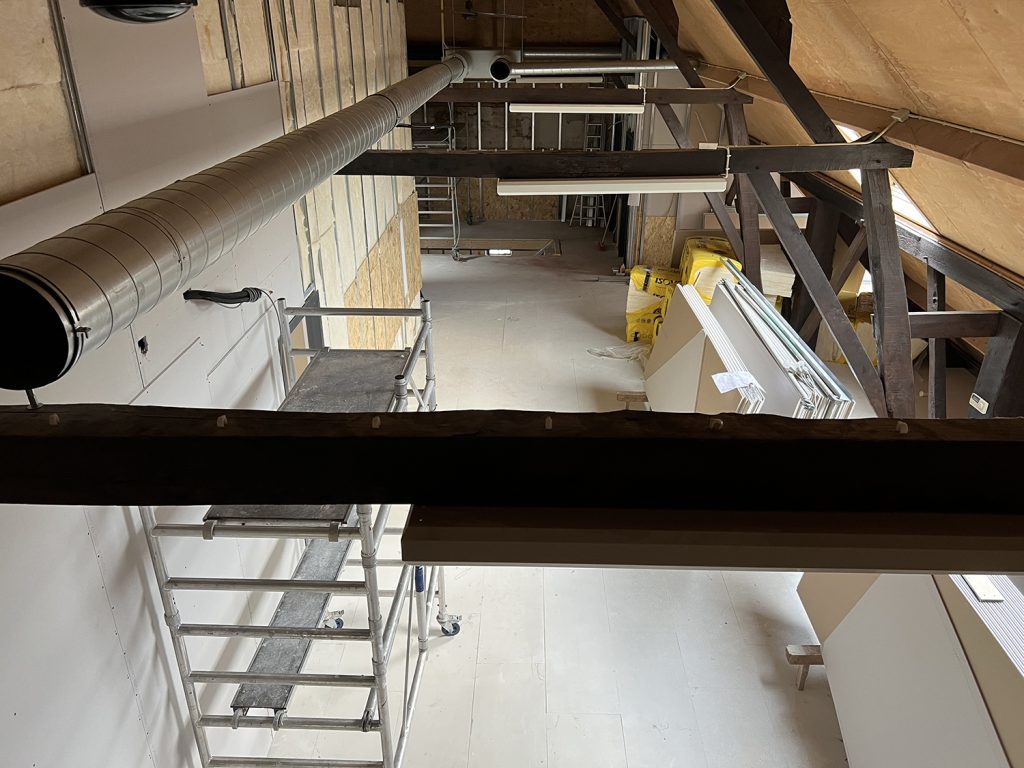 Dierenkliniek Tiel-Drumpt: Na 2 maanden verbouwen: zolder