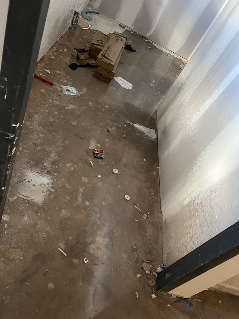 Dierenkliniek Tiel-Drumpt: 3 maanden in de verbouwing van de praktijk: waterballet