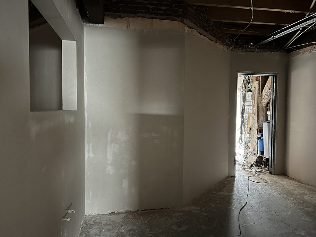 Dierenkliniek Tiel-Drumpt: 11e maand van de verbouwing, vooruitgang: spreekkamer